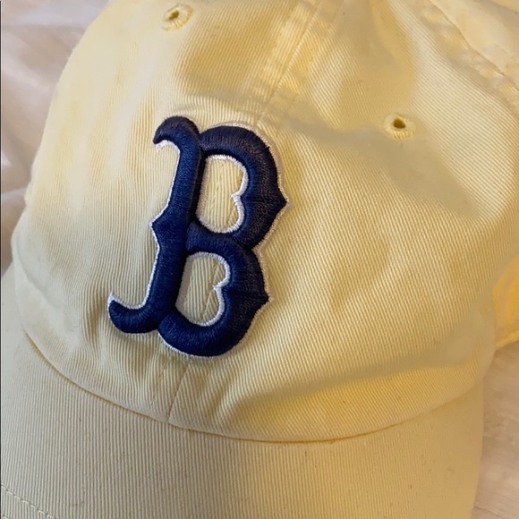 Vintage Red Sox hat yellow small adjustable - Picture 2 of 7